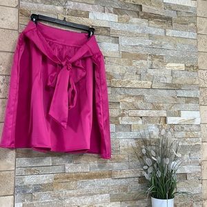 Fun flirty pink skirt with bow